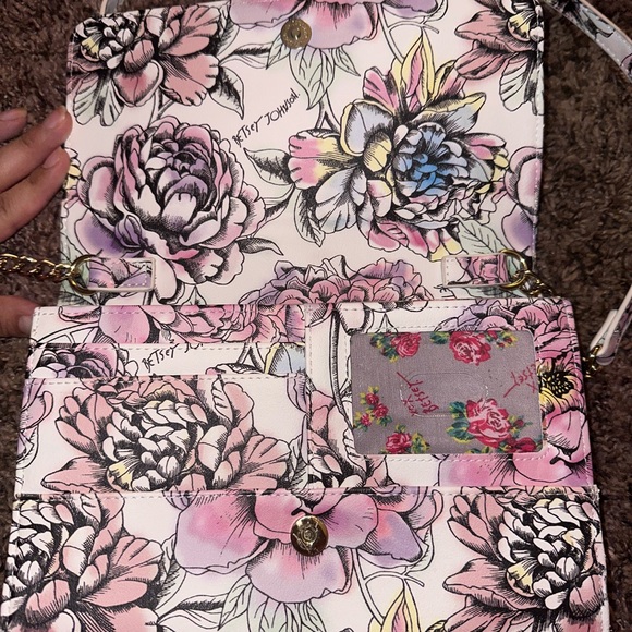 Betsey Johnson purse - Picture 3 of 5